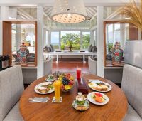 Villa The Chands One, Esstisch